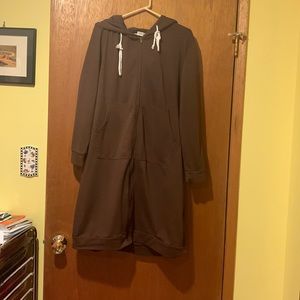 Long brown sweatshirt/jacket